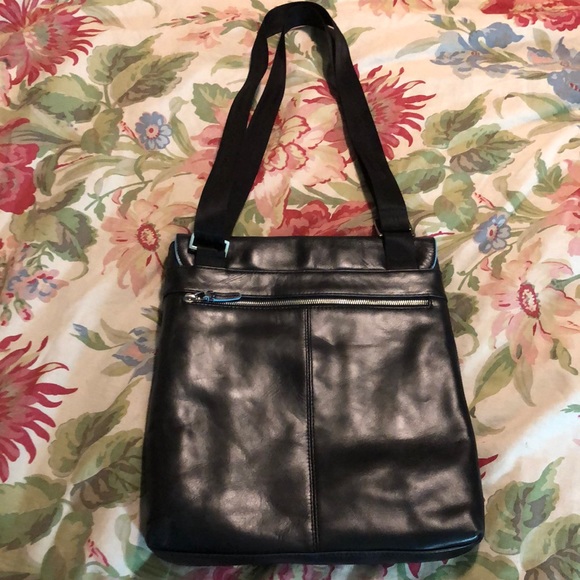 PIQUADRO Urban Cross-Body 100% Leather Black Turquoise iPad Tote 3-Sect $239 NEW - Picture 2 of 16